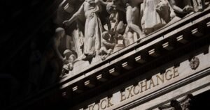 Read more about the article Stocks edge down from their record high after oil prices climb 5%