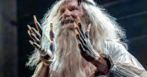 Read more about the article ‘Game of Thrones’ fans gush over ‘Mad King’ at Royal Shakespeare Theatre