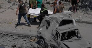 Read more about the article Israeli airstrikes on southern Lebanon kill 11 people, Health Ministry says