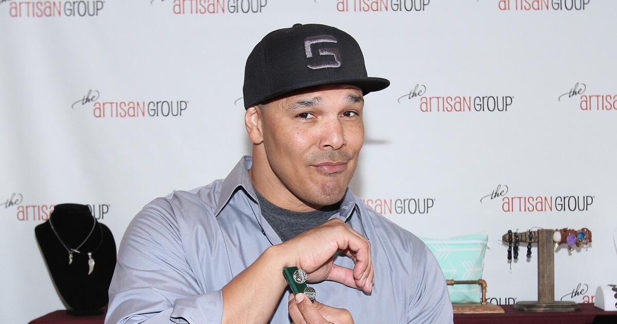 Read more about the article Geno Segers exits Broadway’s ‘Hadestown’ after backlash over transgender comments