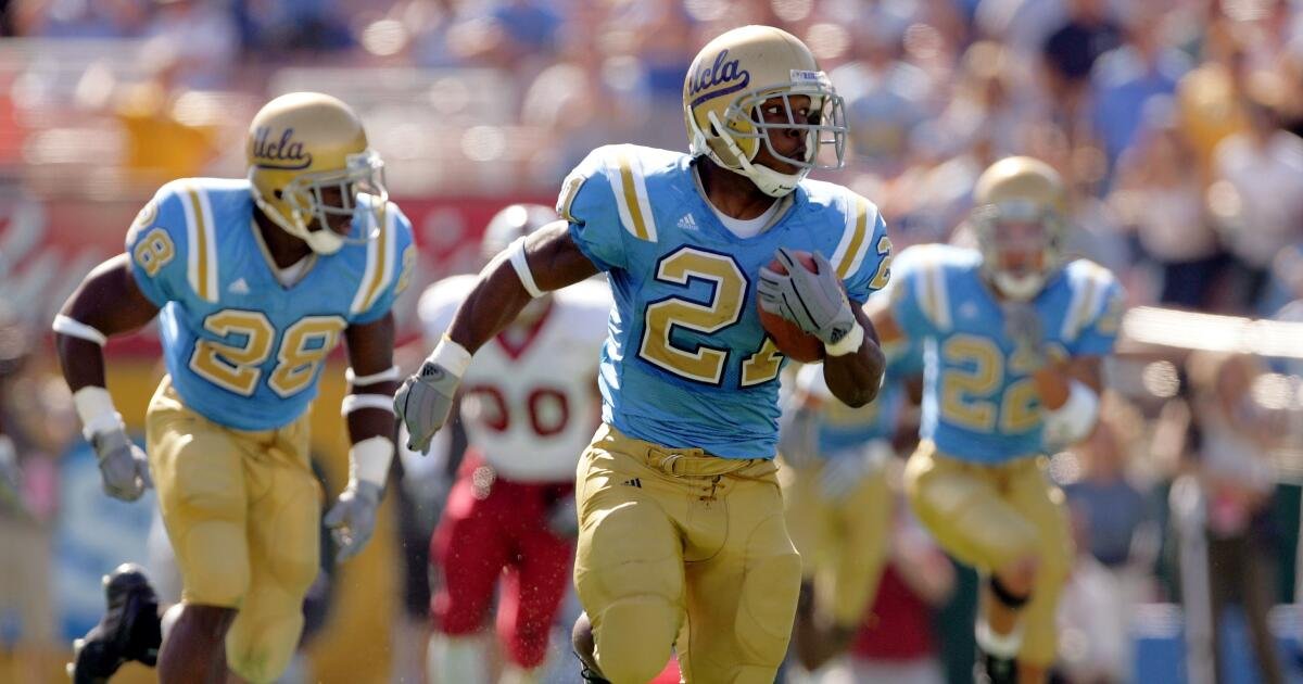 You are currently viewing UCLA Unlocked: Maurice Jones-Drew hopes his son helps put Bruins on top