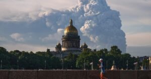 Read more about the article Trump told Zelensky, ‘You don’t have the cards.’ Then Ukraine took the war to Russia