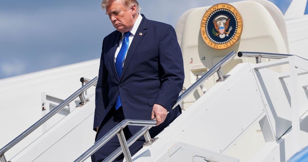 You are currently viewing Trump backs off latest Iran strike threats, claiming a new deal may emerge