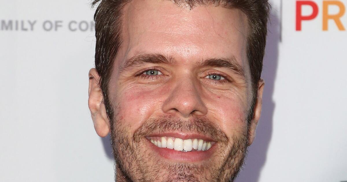 You are currently viewing Police surround home in Miami amid concerns about Perez Hilton