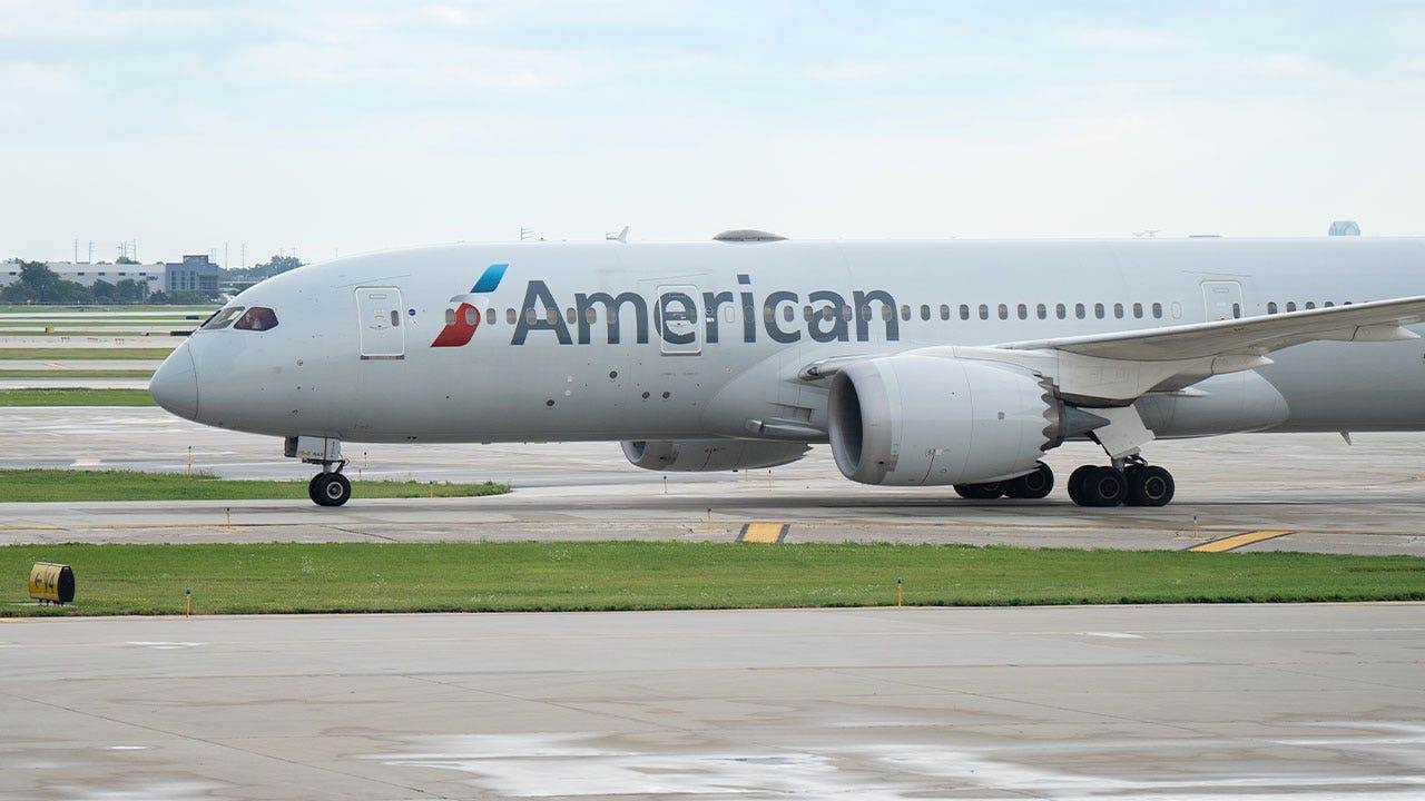 You are currently viewing FAA probes 2 tire damage incidents at Chicago O’Hare within hours