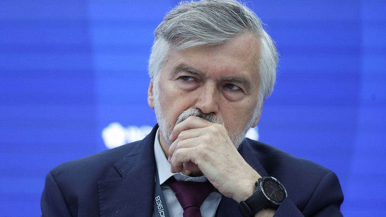 Read more about the article VEB.RF economist fired for warning Russia losing war of attrition