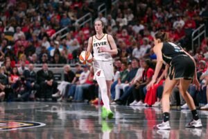 Read more about the article Caitlin Clark, Kelsey Mitchell power Fever past Liberty, lift Indiana atop Eastern Conference