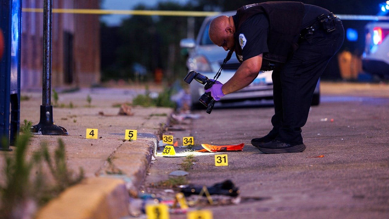 Read more about the article Chicago detective says National Guard could mirror Memphis crime drop