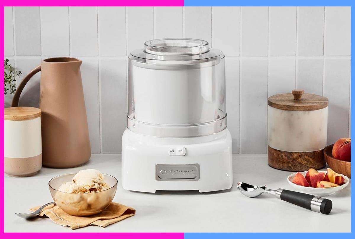 You are currently viewing Stop waiting on crazy NYC froyo lines and try this at-home ice cream maker instead for under $70