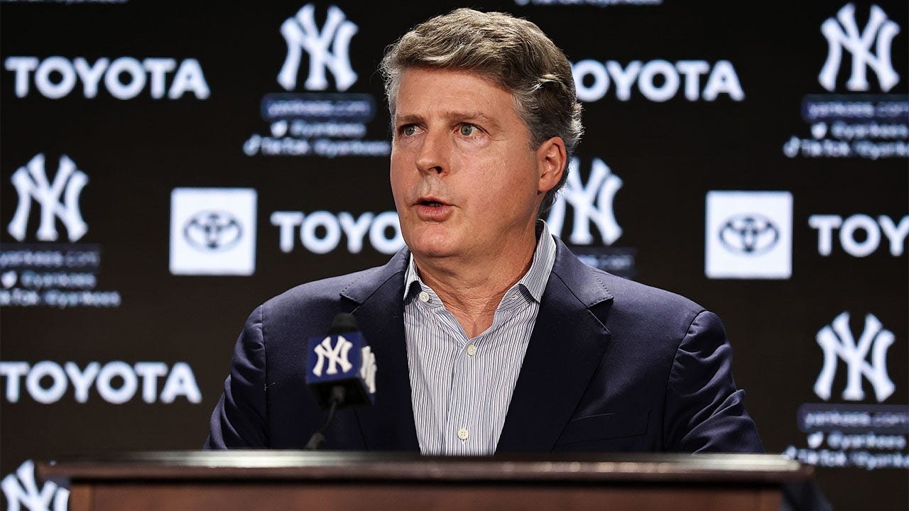 You are currently viewing Private equity company Apollo agrees to finance deal with New York Yankees organization for $2.6 billion