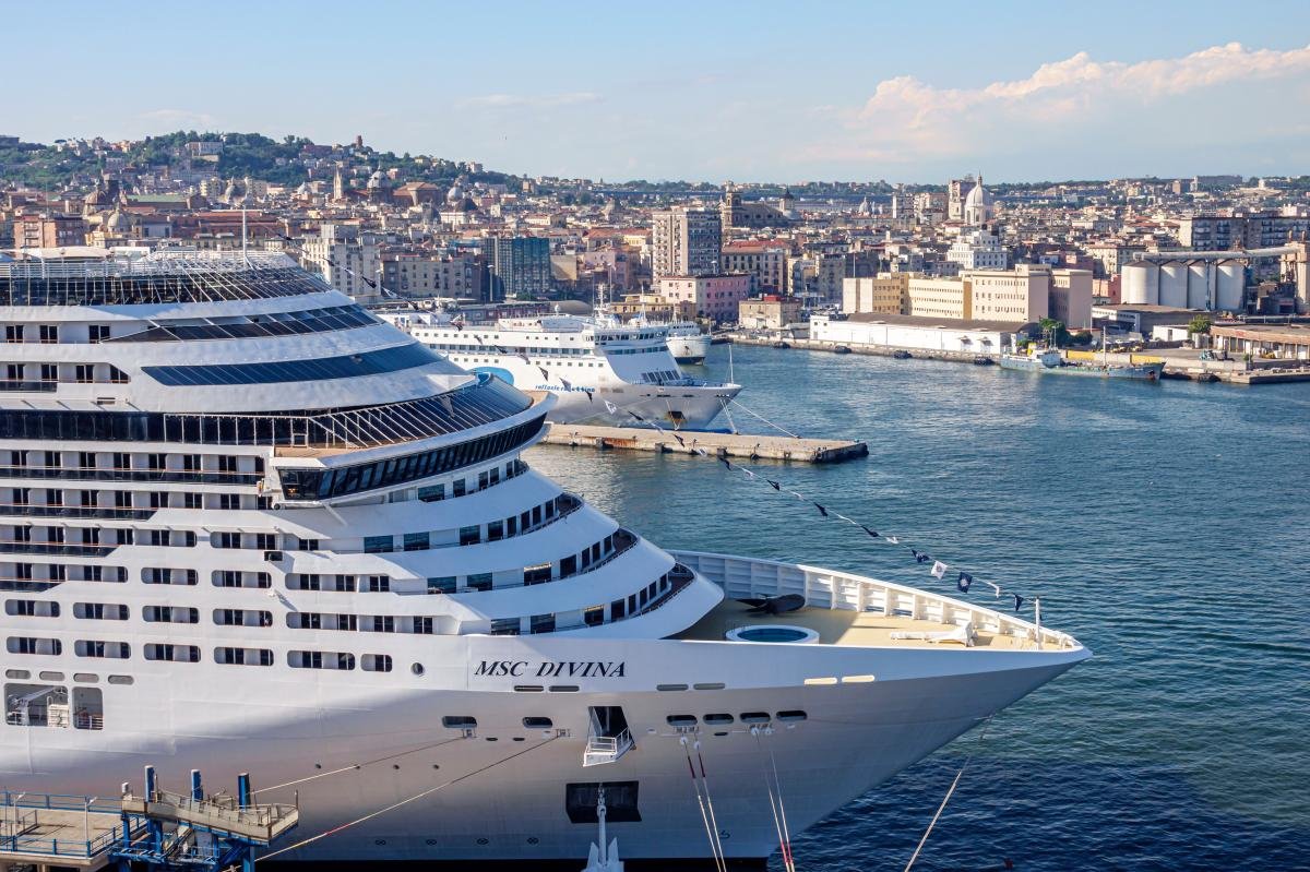 Read more about the article Rowdy cruise passengers blare false alarm that Italian ship was floating adrift: report