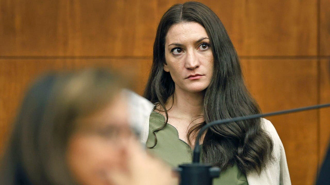 You are currently viewing Lindsay Clancy trial spotlights postpartum psychosis insanity defense