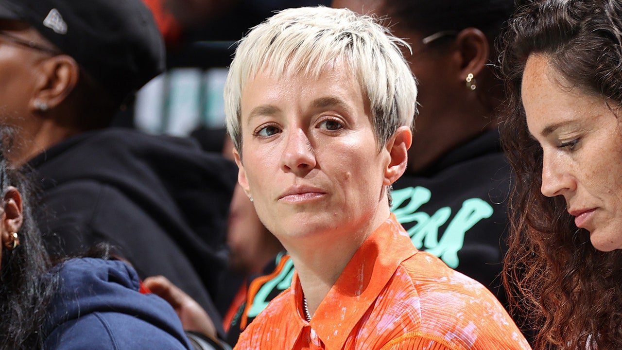 You are currently viewing Smug Megan Rapinoe goes on unhinged rant, attacks Riley Gaines and Sophie Cunningham over women’s sports