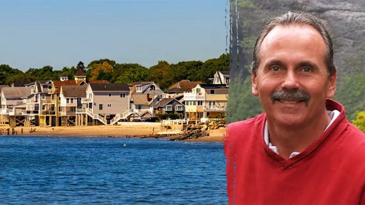 You are currently viewing DHS seeks to revoke green cards after deadly Connecticut home invasion