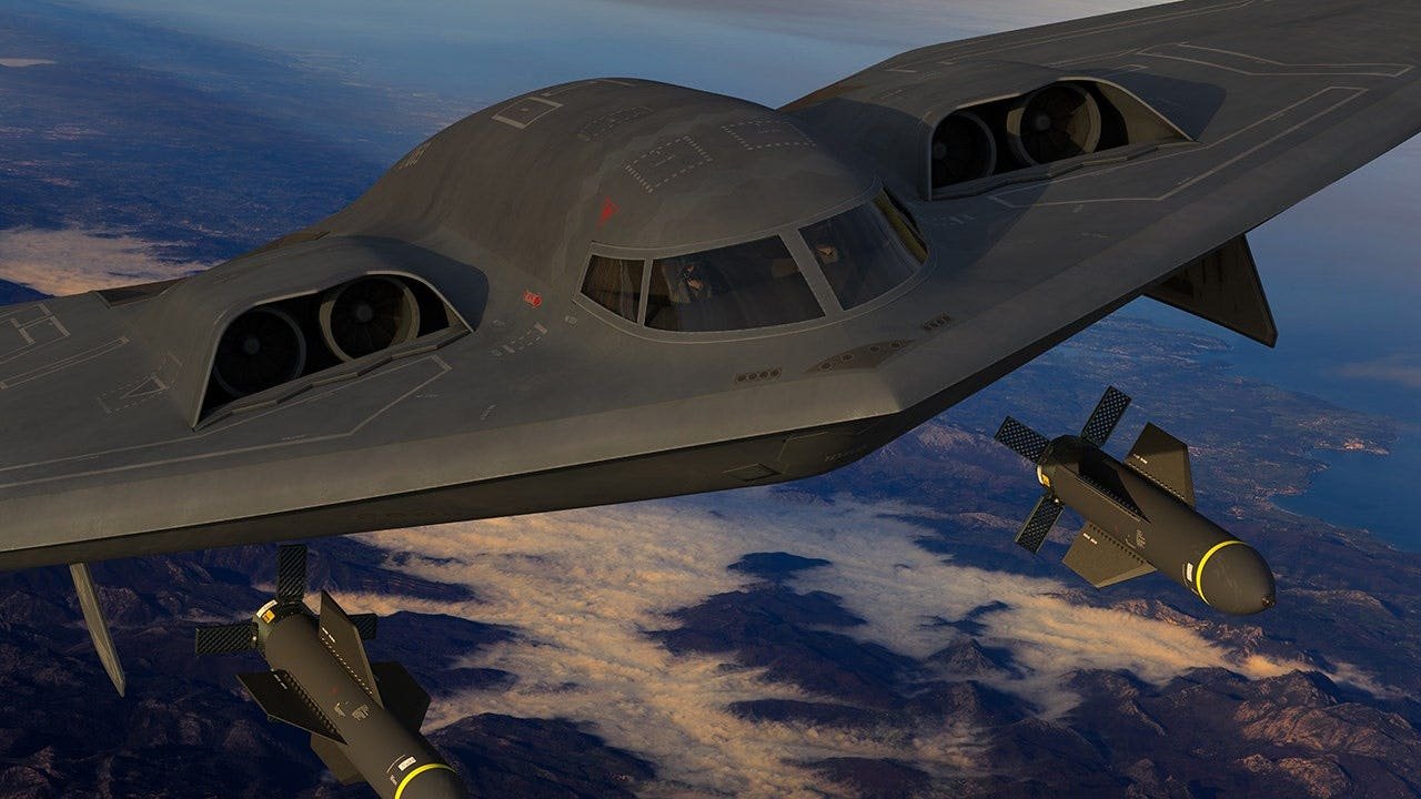 You are currently viewing Unknown military aircraft caught on video near Wichita, Kansas base sparks B-21 Raider speculation