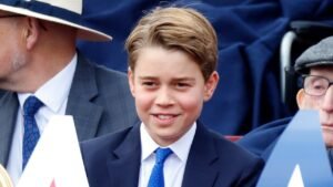 Read more about the article Prince George’s Eton College privacy faces test in smartphone era