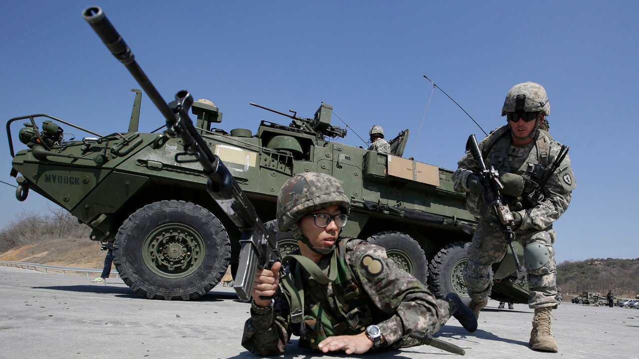 You are currently viewing Trump scales back joint military drills with South Korea