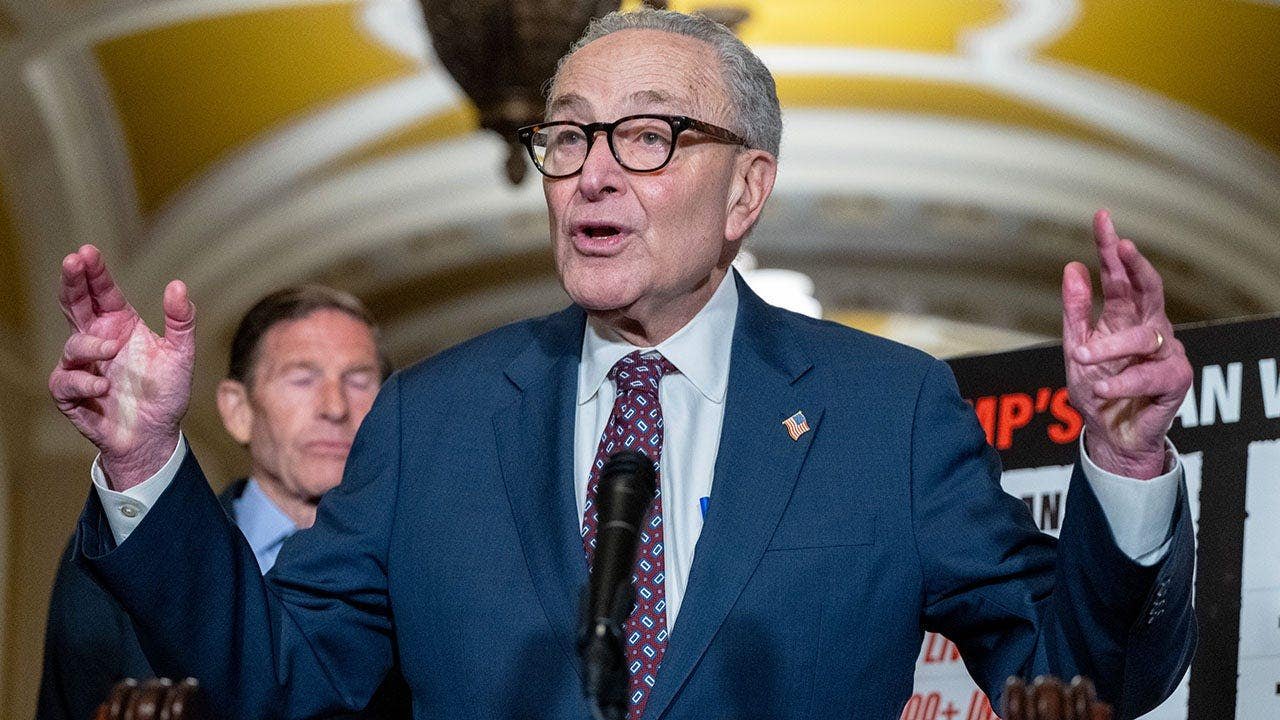 You are currently viewing Senate advances stopgap funding bill to prevent government shutdown