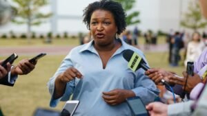 Read more about the article Stacey Abrams tells Harris the South looks authoritarian in podcast