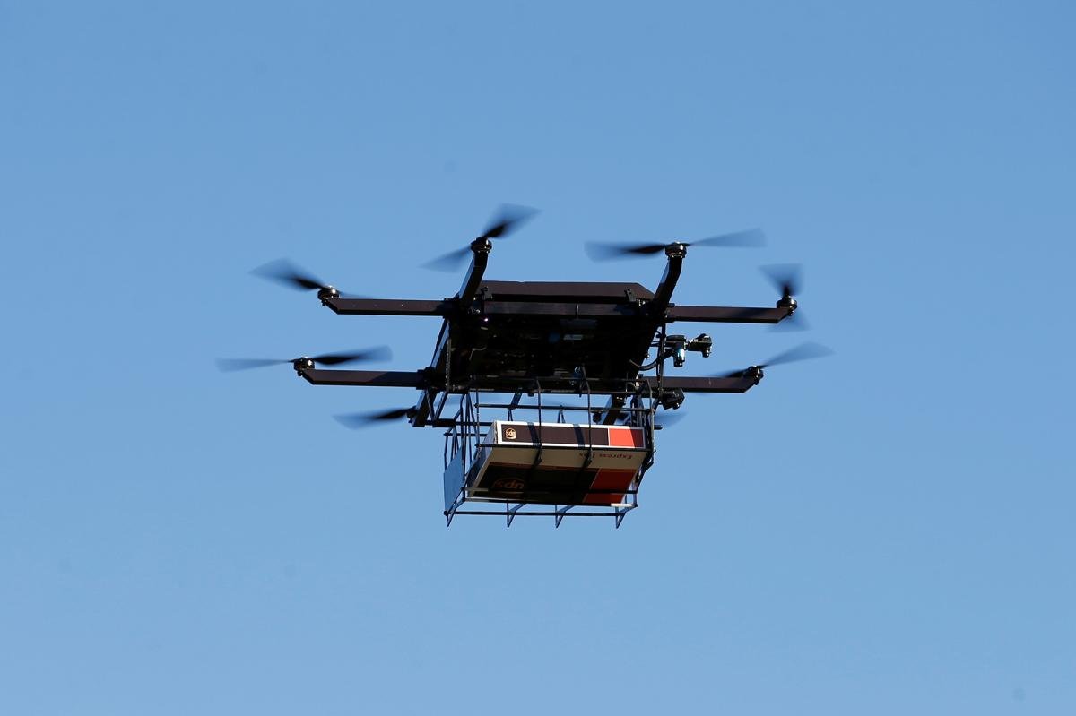 You are currently viewing Delivery drones are coming â if Trump helps clear the way