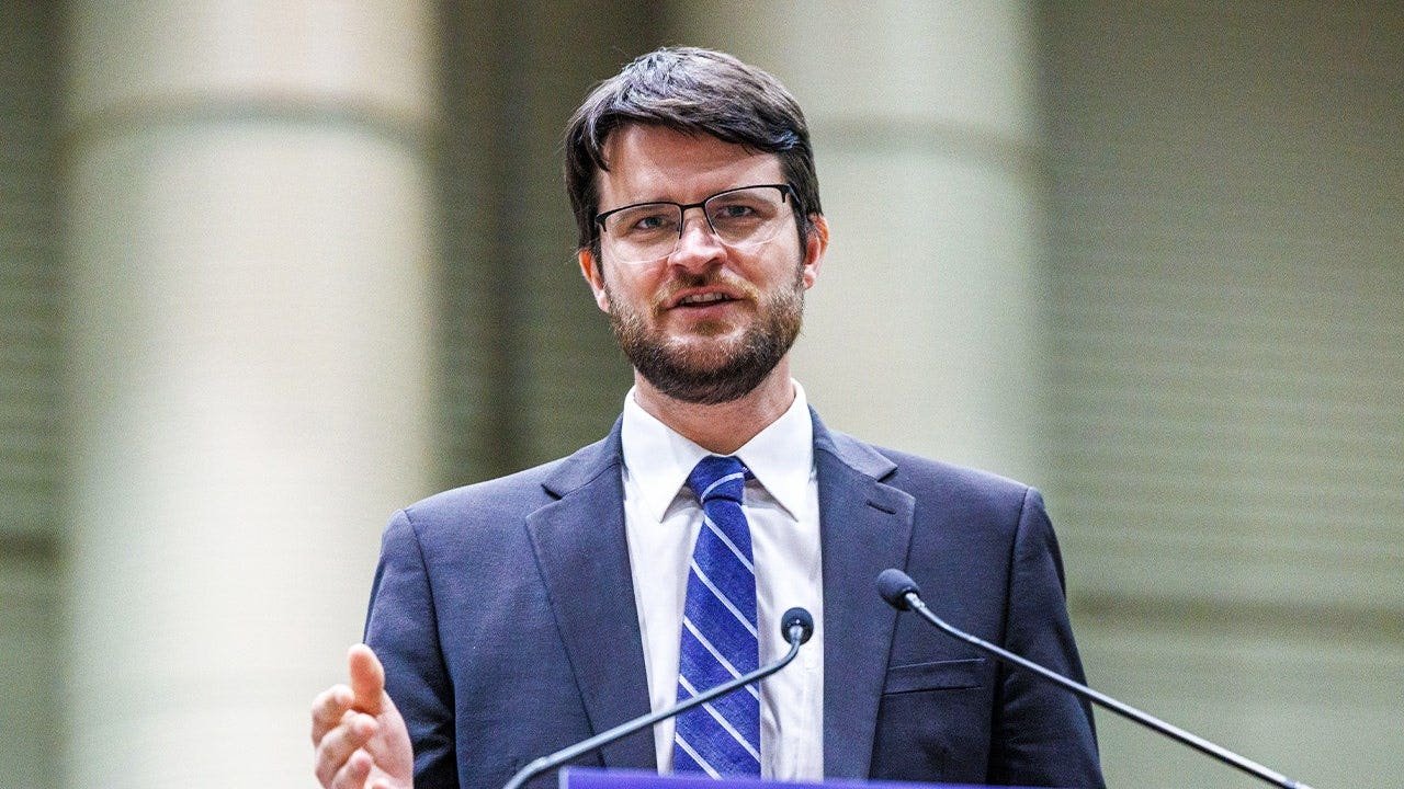 You are currently viewing Sunrise Movement co-founder William Lawrence wins Michigan primary