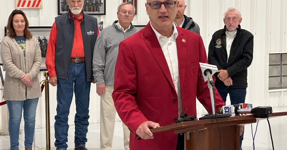 You are currently viewing Missouri election chief rejects bid to hold public vote on Trump-backed congressional districts