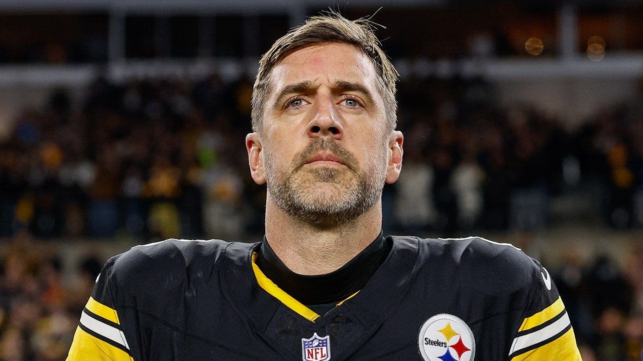 You are currently viewing Steelers defend Aaron Rodgers’ right to voice opinions after ESPN Fauci segment