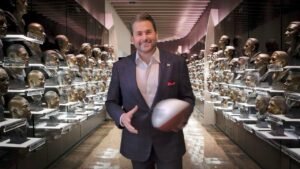 Read more about the article Trump White House envoy visits Pro Football Hall of Fame to amplify museum as global tourist destination