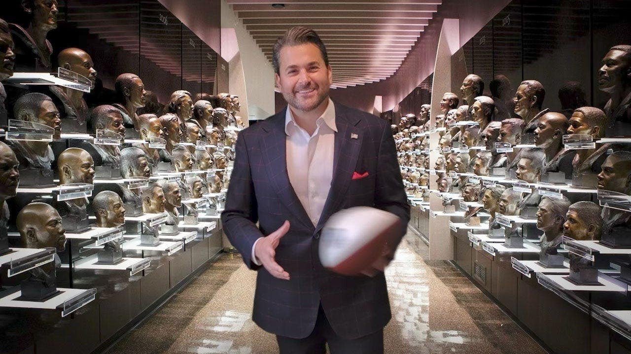 You are currently viewing Trump White House envoy visits Pro Football Hall of Fame to amplify museum as global tourist destination