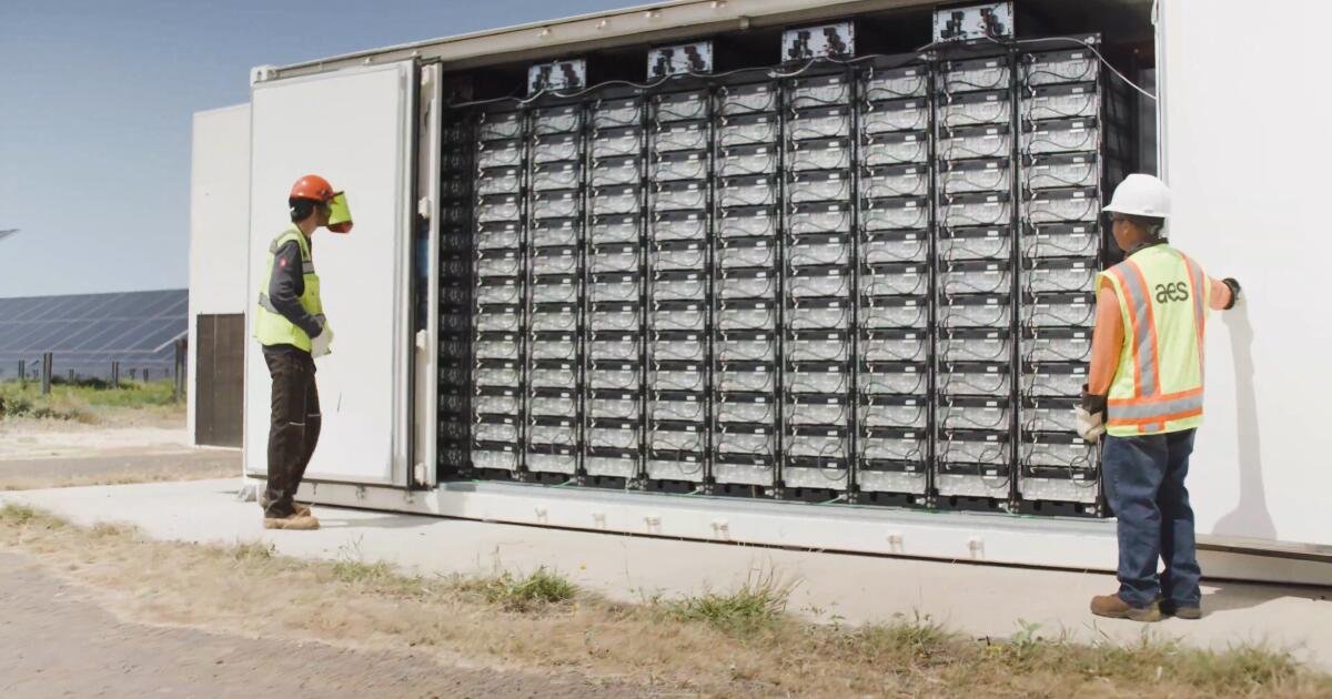 Read more about the article Big batteries meant to stabilize the grid are stuck in limbo