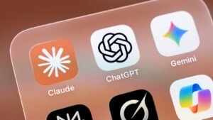 Read more about the article ChatGPT, Gemini and Claude frequently cite fabricated sources, study finds