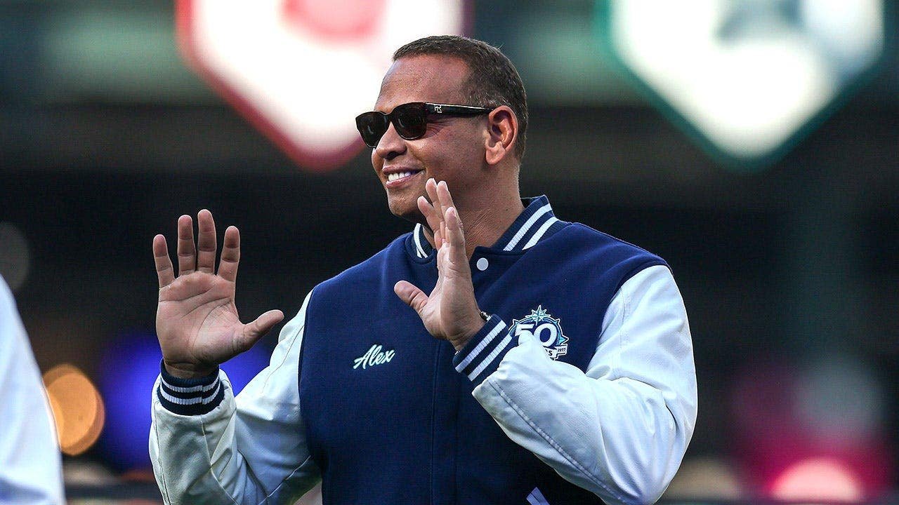 You are currently viewing Alex Rodriguez defends Dodgers’ big-spending roster amid possible lockout