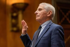 Read more about the article The walls — and evidence — are slowly building around Dr. Anthony Fauci
