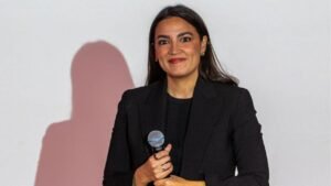 Read more about the article AOC dismisses socialist past as ‘Woke 1’ era, draws conservative backlash