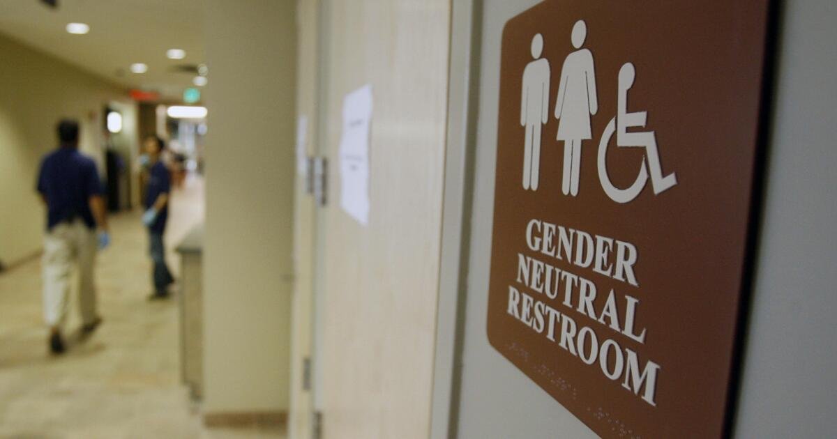 You are currently viewing ‘A tsunami of homophobia.’ How Long Beach public restrooms were once ‘ground zero’ for sex stings