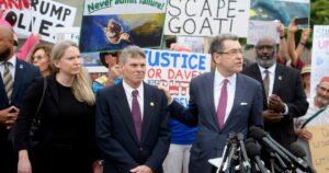 Read more about the article After his Reflecting Pool vandalism case is dismissed, David Hearn looks for closure