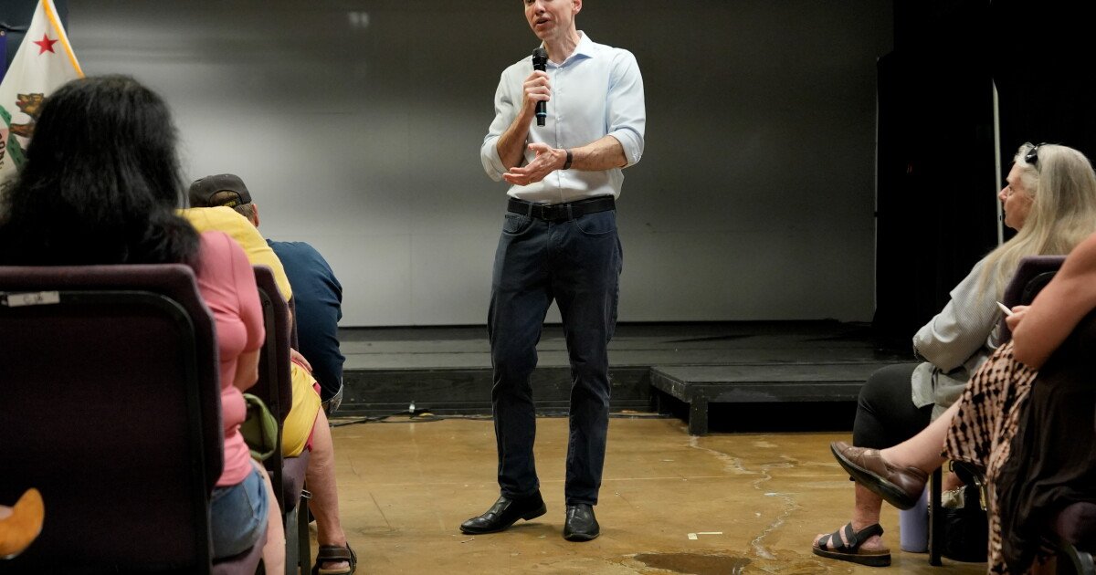 You are currently viewing Republicans won the redistricting competition. Don’t tell that to this California congressman