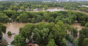 Read more about the article The Midwest braces for more heavy flooding, as Indiana seeks federal aid