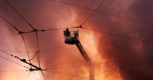 Read more about the article Ukraine launches one of its largest aerial attacks of the war, killing at least 6 people in Russia