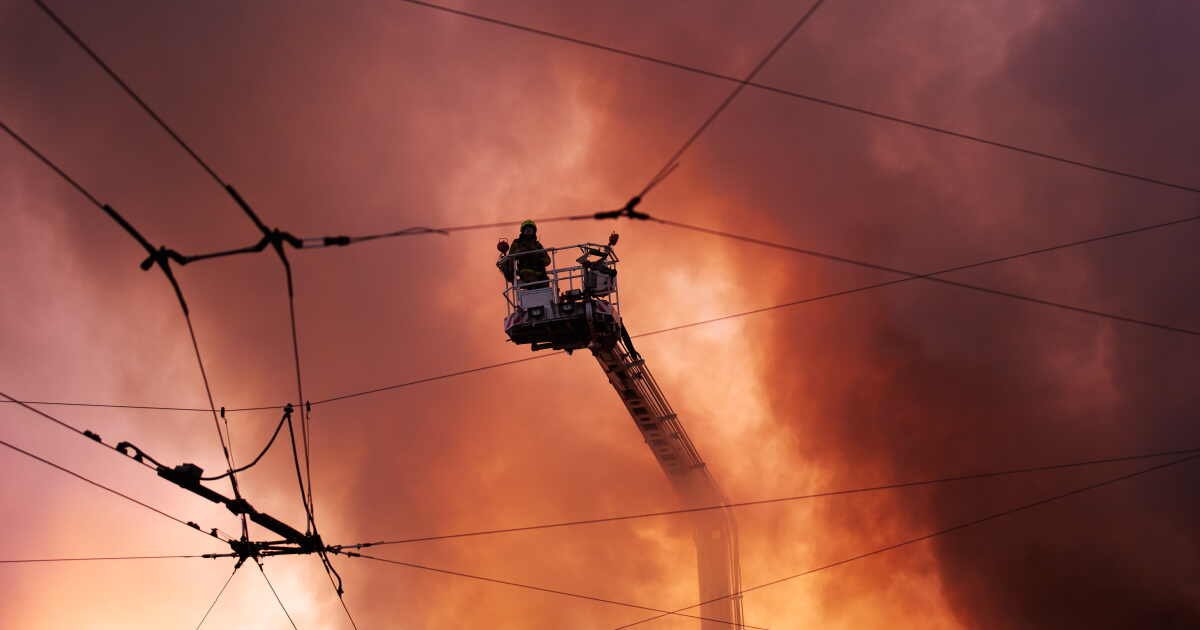 You are currently viewing Ukraine launches one of its largest aerial attacks of the war, killing at least 6 people in Russia