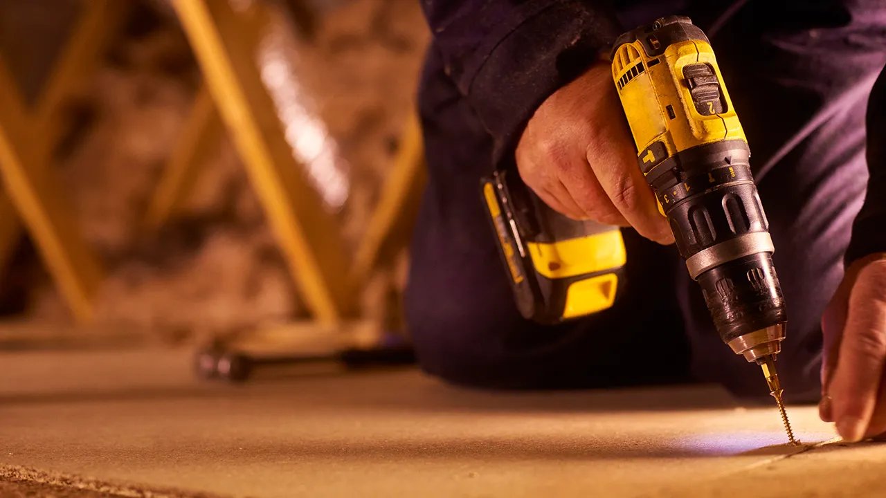 You are currently viewing Are you team DeWalt or Milwaukee? The deals Amazon reviewers say are worth buying