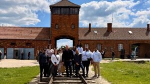 Read more about the article Auschwitz trip unites Black and Jewish students in fight against bias