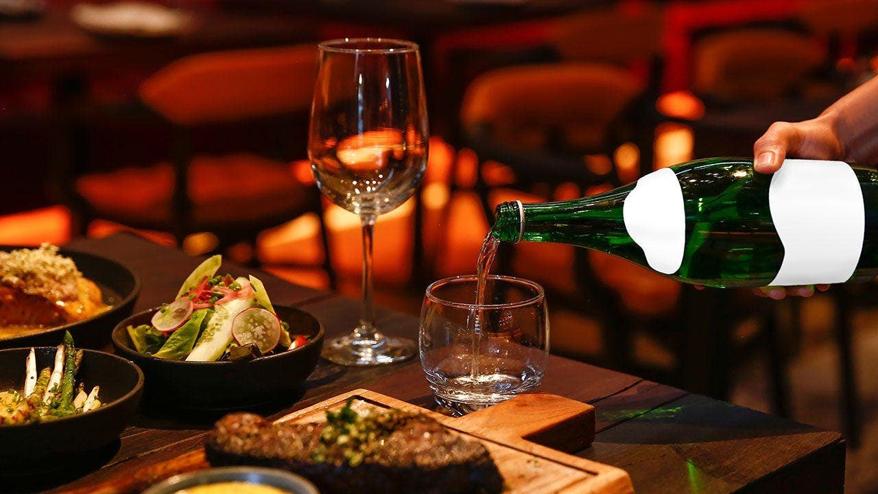 You are currently viewing Florida steakhouse offers classy nude dining experience that does not allow ‘touchy-feely stuff’
