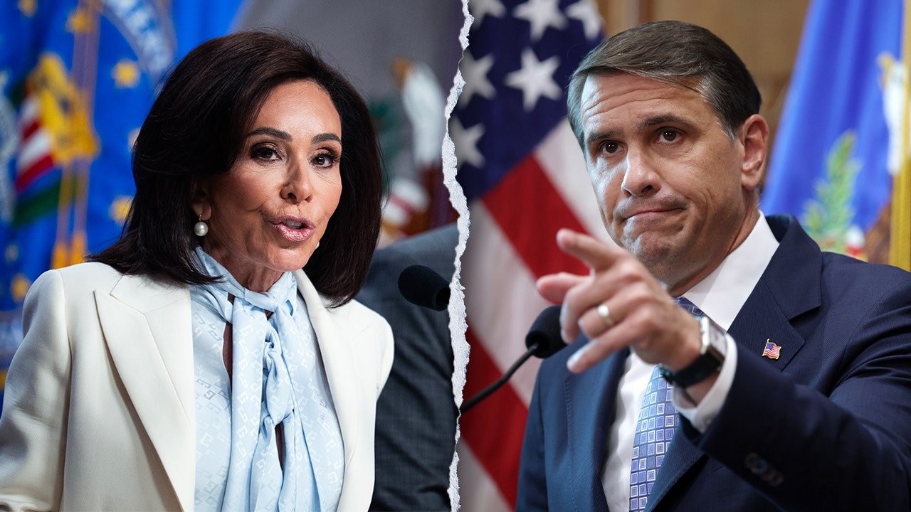 You are currently viewing Todd Blanche backs Jeanine Pirro after Lincoln Memorial case dropped