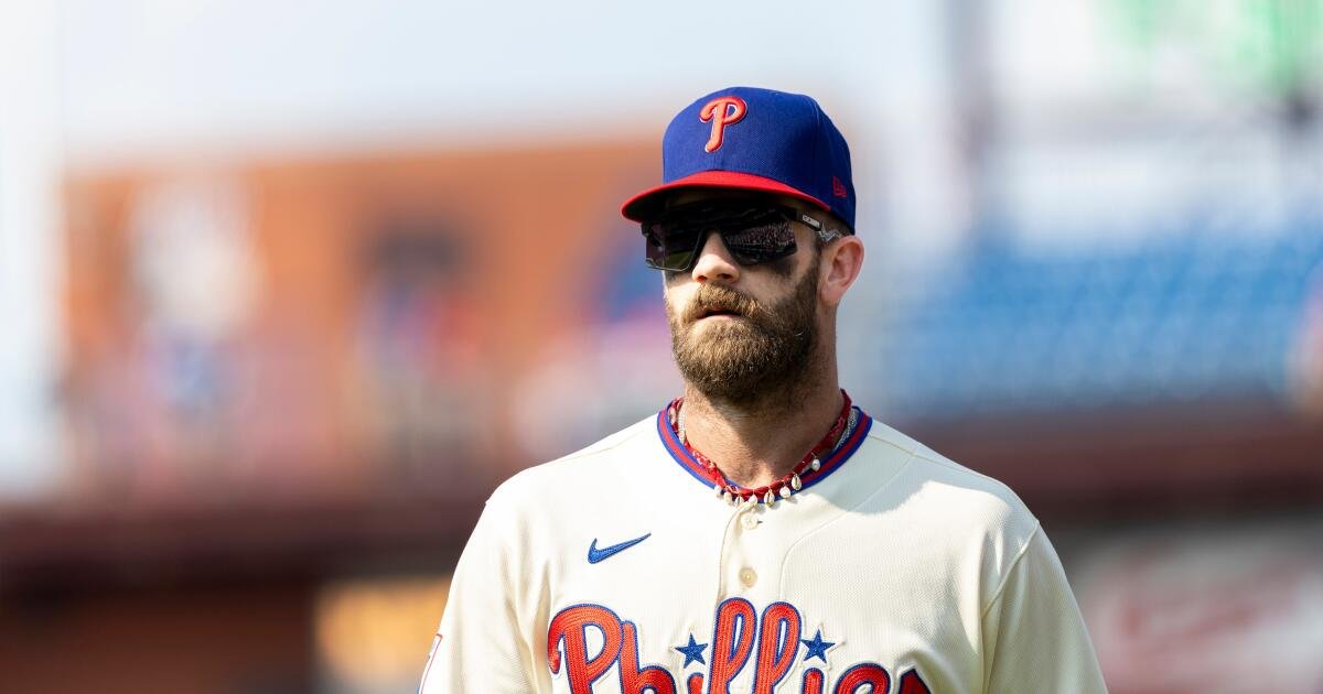 You are currently viewing Lawmakers target MLB’s sportsbook deals after Bryce Harper video used by FanDuel to thank gambling addict
