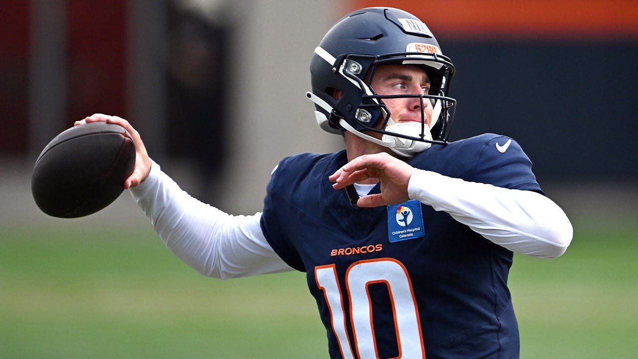 You are currently viewing Broncos QB Bo Nix gets in a fight at practice, handles it like an ultimate football guy
