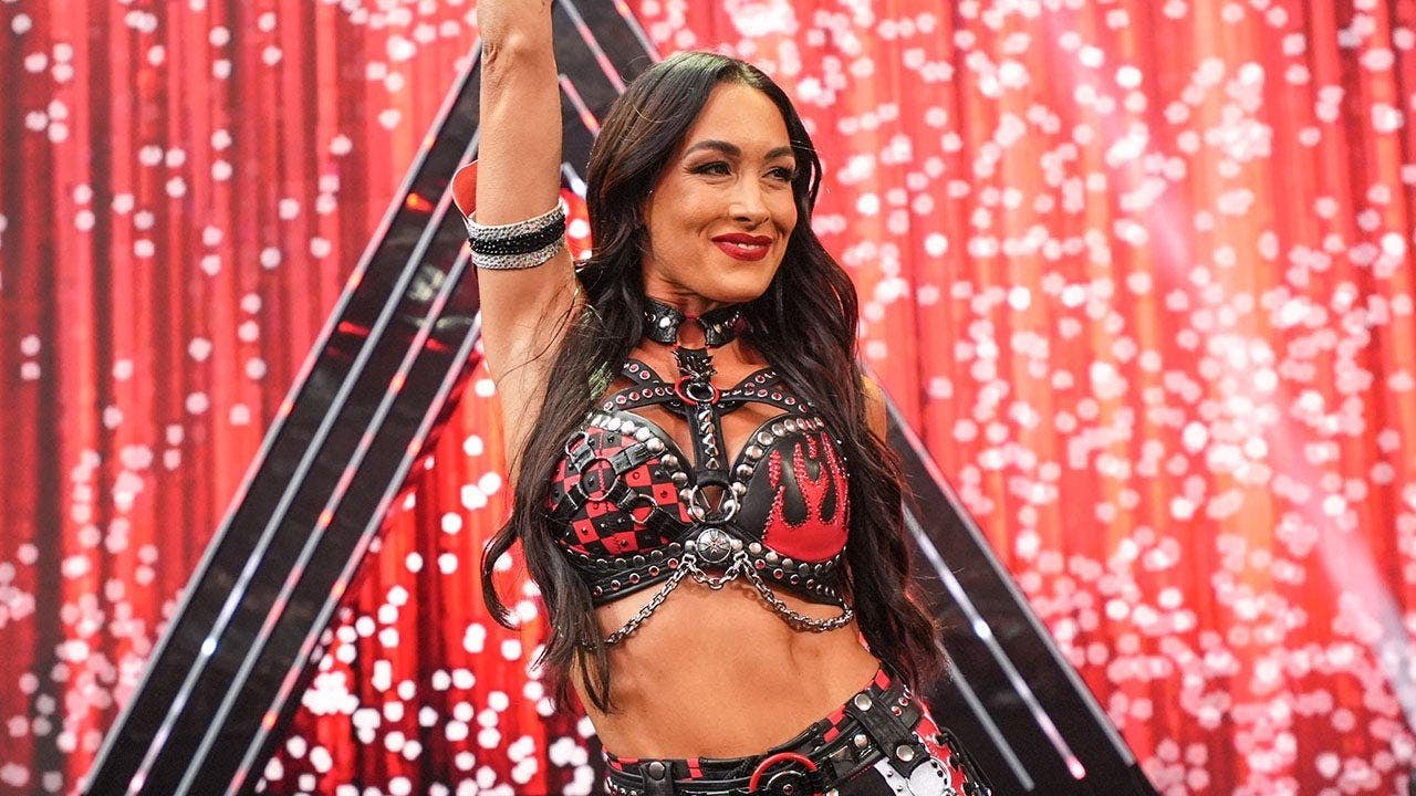 You are currently viewing Brie Bella injury update: Sister says she’s ‘in a lot of pain’