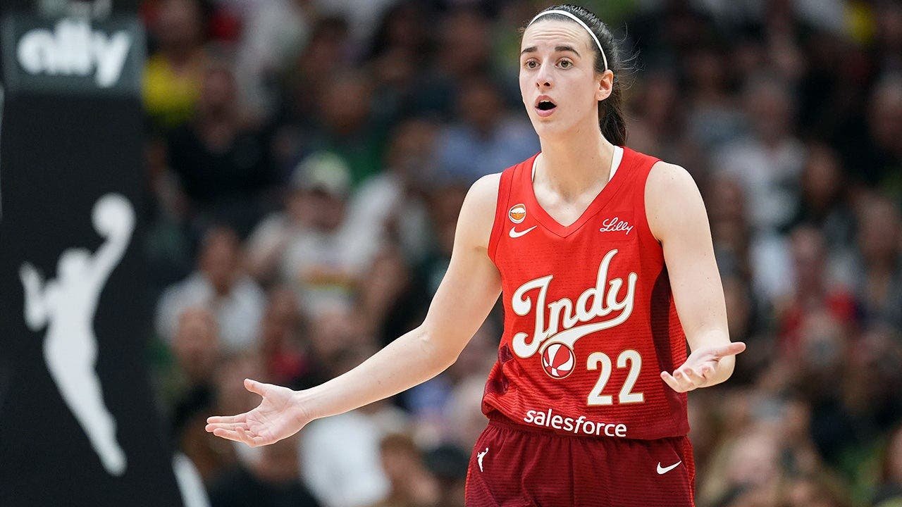 You are currently viewing Social media was not loving Caitlin Clark getting snubbed by TV network’s MVP graphic