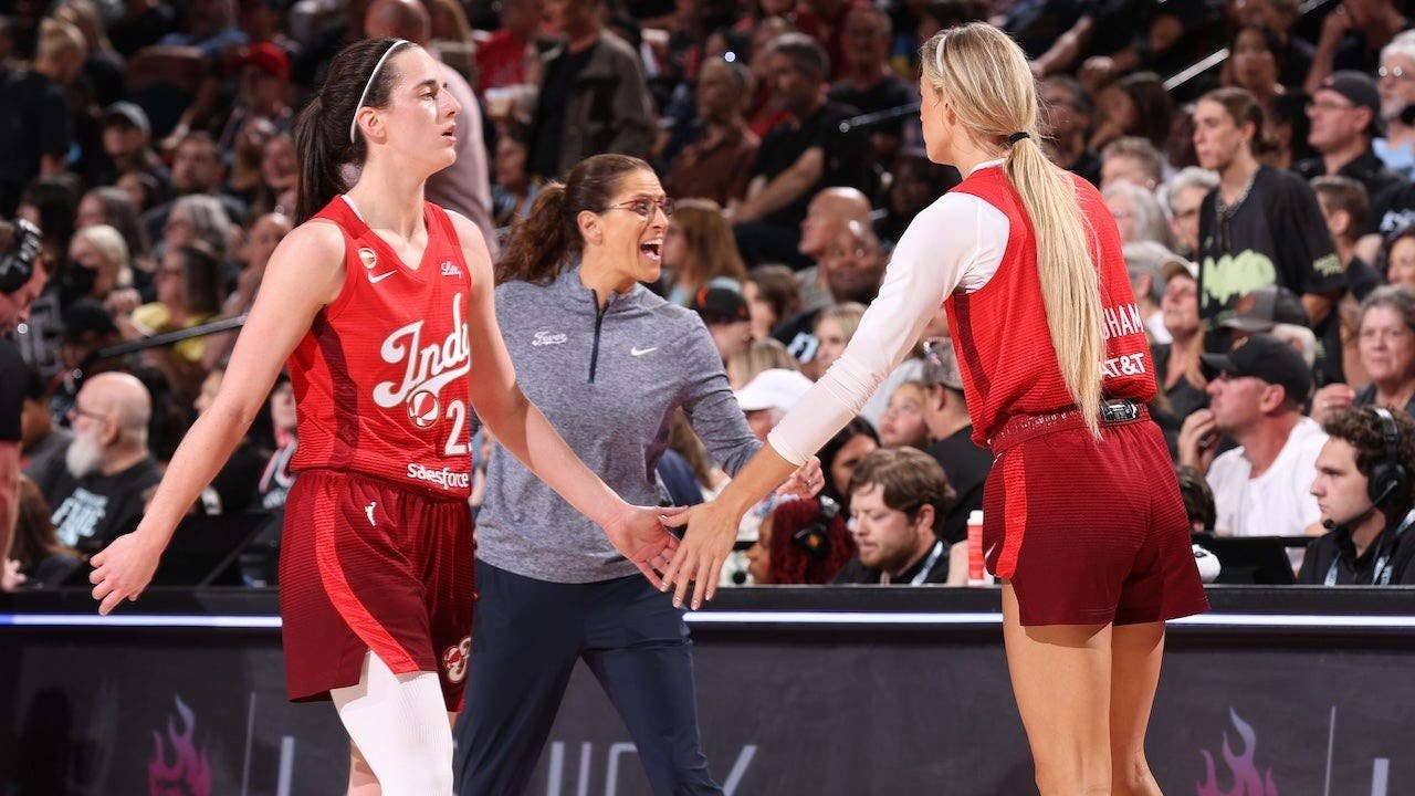 You are currently viewing Caitlin Clark kept from reporters despite triple-double night as coach goes viral for women’s sports comments