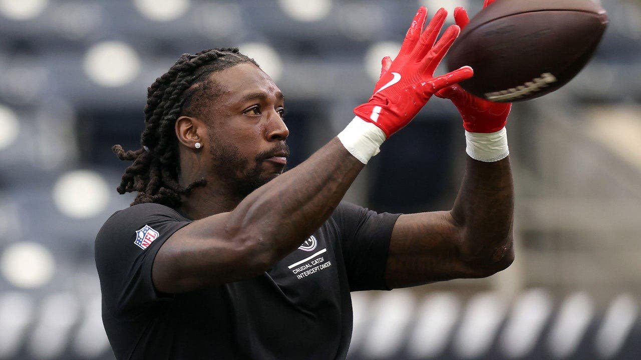 Read more about the article Calvin Ridley recalls fast-casual Mexican meal before offseason stomach bug knocked him out